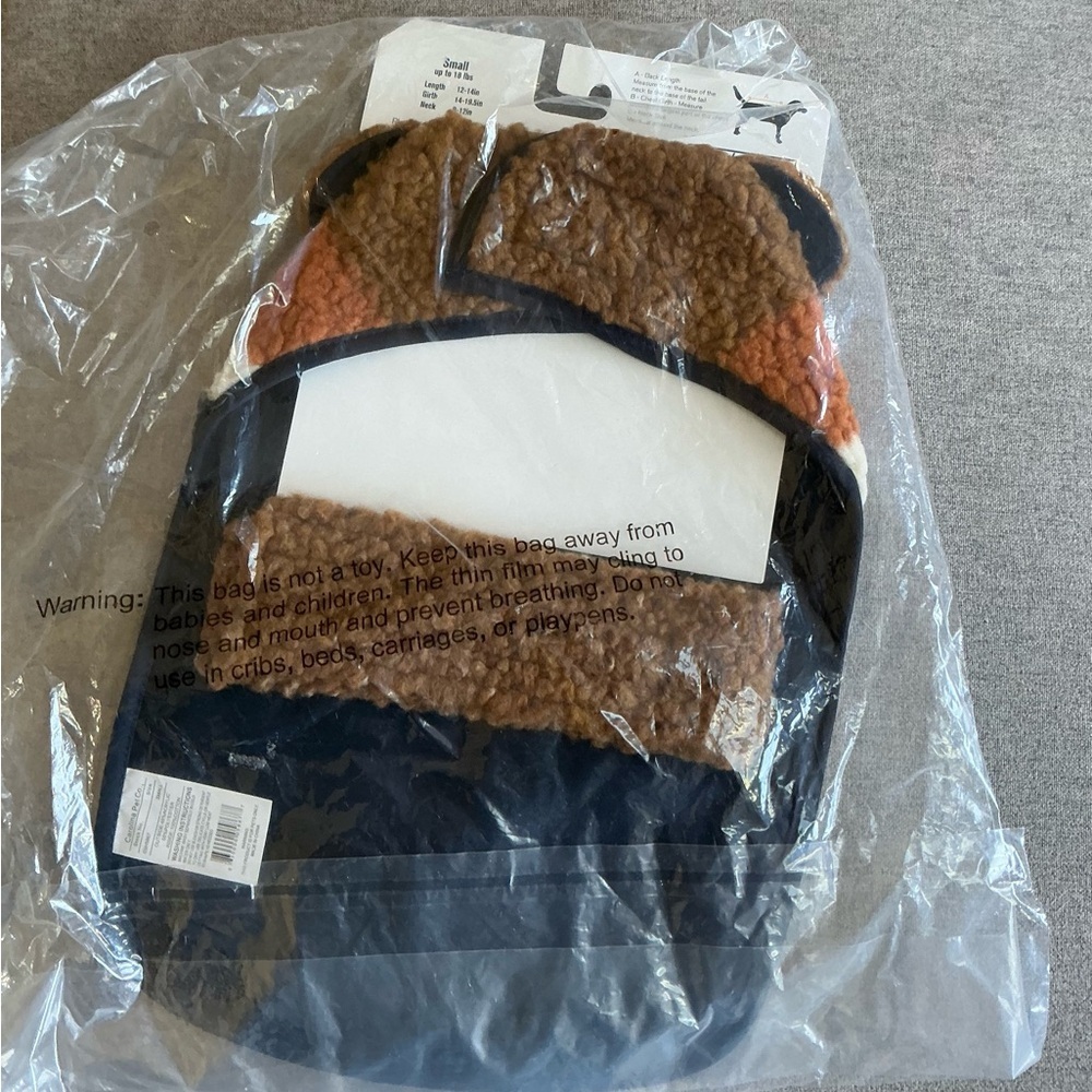 Shinola Pet Oatmeal Adjustable Barn Style Dog Coat - Picture 4 of 5
